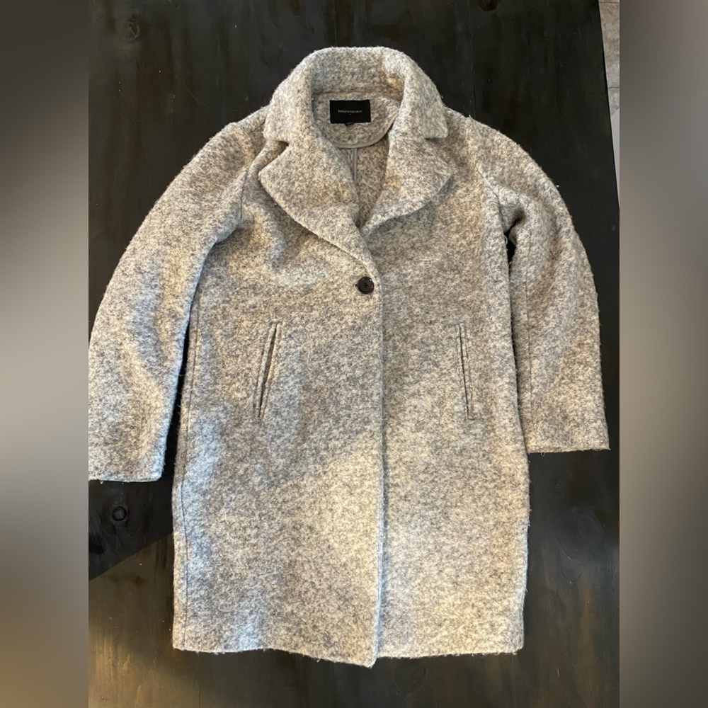 Women’s Banana Republic wool blend coat
